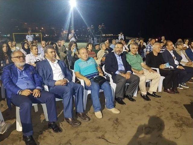 Kumsalda 10 Dilde T&uuml;rk&uuml; Ziyafeti 1