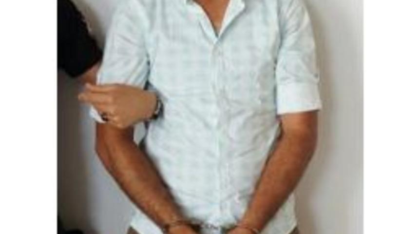 Polisi Bı&ccedil;aklayan Zanlı Adana&rsquo;da Yakalandı