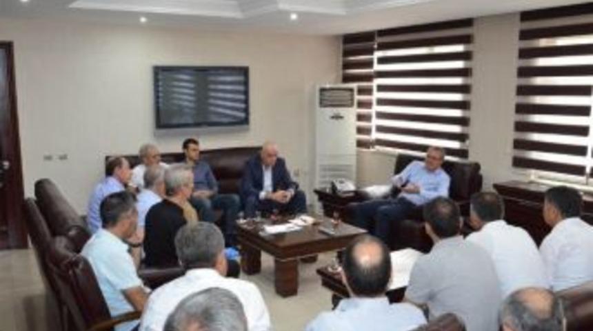 Batman Valisi Belediyeyi Ziyaret Etti