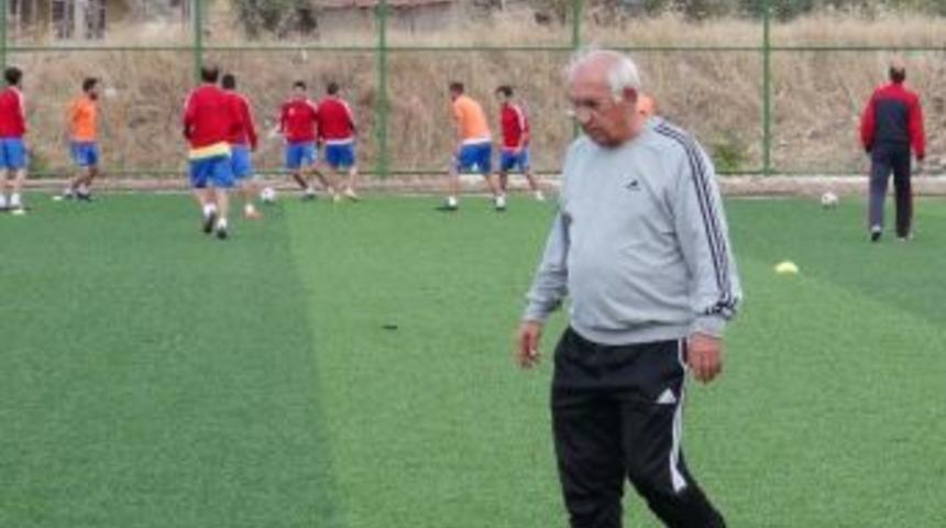 Yeşilyurt Belediyespor, 62 Pertekspor Ma&ccedil;ı Hazırlıklarını S&uuml;r&uuml;yor