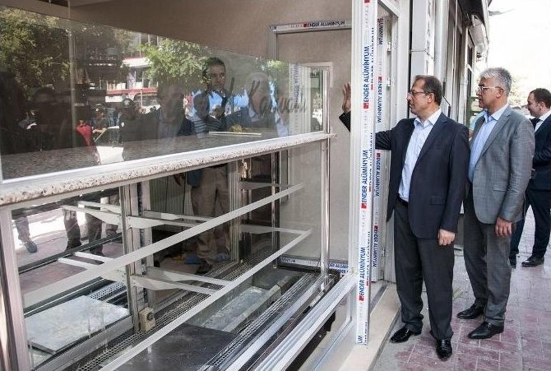 Vali Taşyapan&rsquo;dan Esnafa Ziyaret