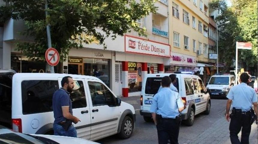 Eğitim Bir-sen &Ouml;n&uuml;nde Piknik T&uuml;p&uuml; Paniği