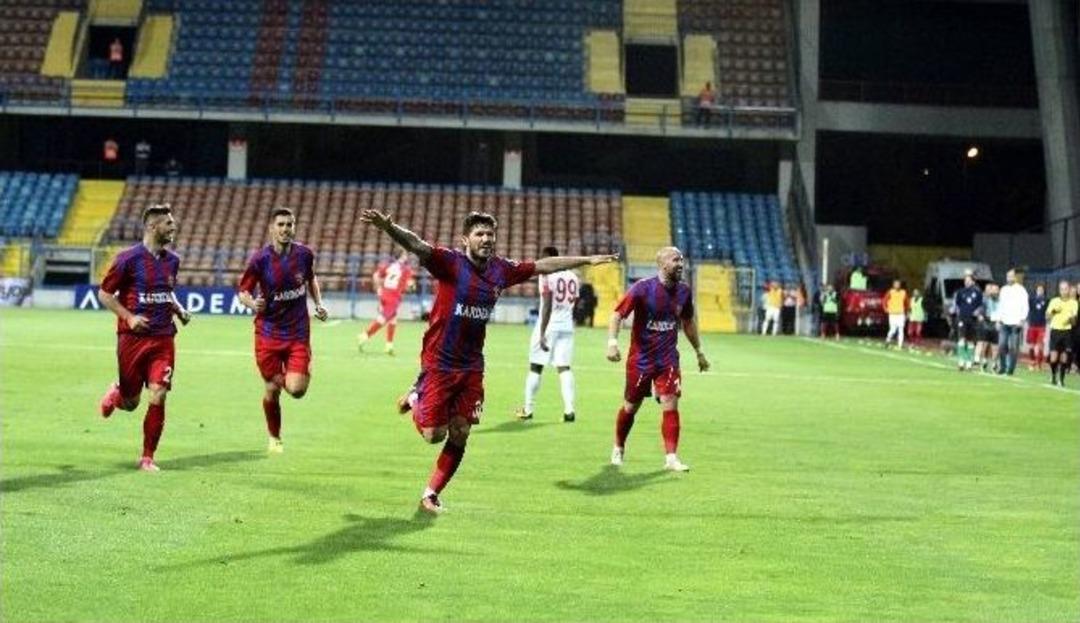 S&uuml;per Toto S&uuml;per Lig