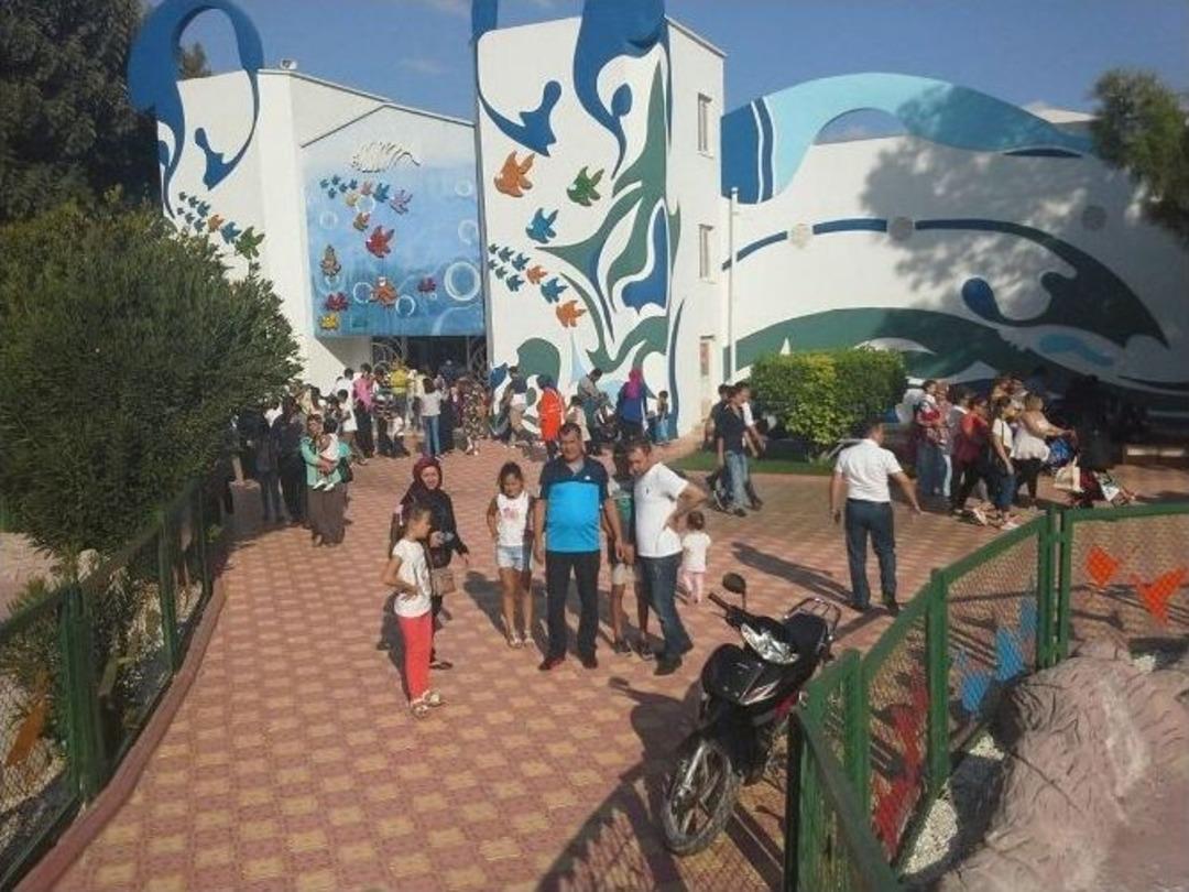 Gaziantep Hayvanat Bah&ccedil;esin&rsquo;de Bayram Yoğunluğu