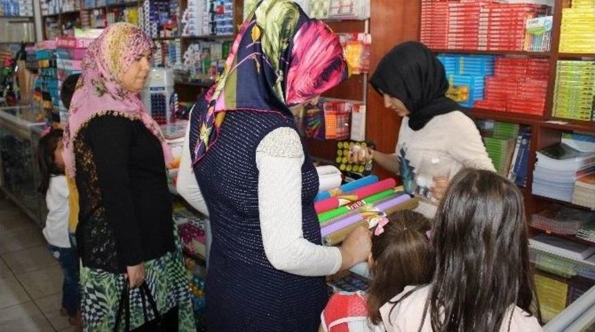 Adıyaman&rsquo;da, Okul Alışverişi Telaşı Başladı