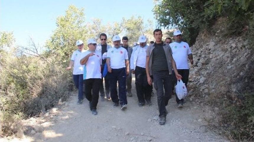 Bakan Elvan, Doğa Y&uuml;r&uuml;y&uuml;ş&uuml;ne Katıldı