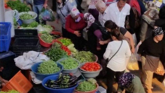 Halk Pazarında Fiyatlar Ucuzladı