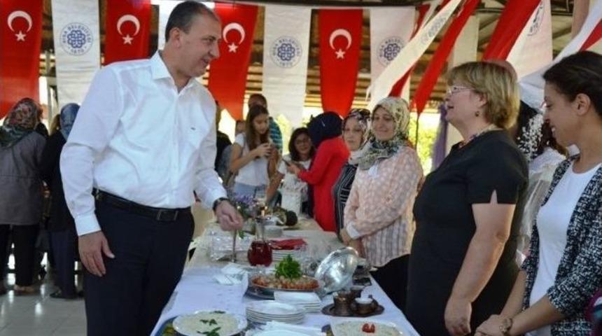 Biga&rsquo;da Oya Ve Yemek Yarışması