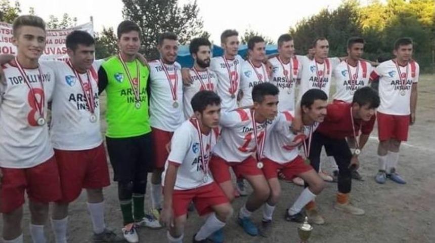 Kaptaş&rsquo;ta Şampiyon Topallı Gen&ccedil;lik Spor Oldu