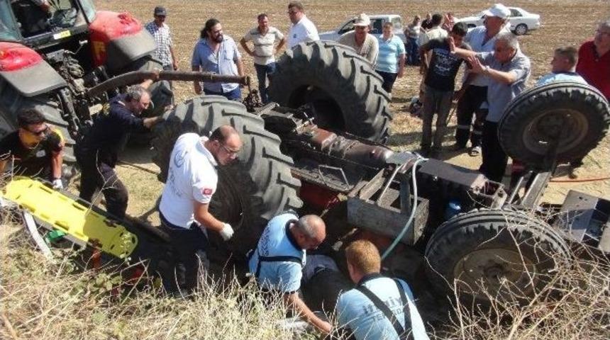 Devrilen Trakt&ouml;r&uuml;n Altından 4 Saat Sonra Kurtarıldı