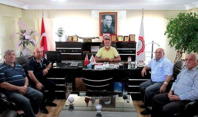 Gaziantep Valisi, Bombalı Eylem İhbarı Yapılan Cemevi’ni Ziyaret Etti