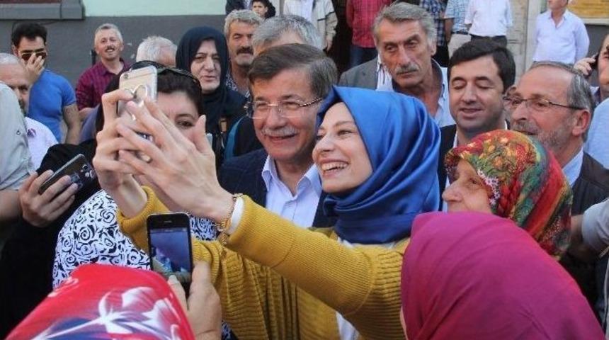 Ahmet Davutoğlu Rize&rsquo;de