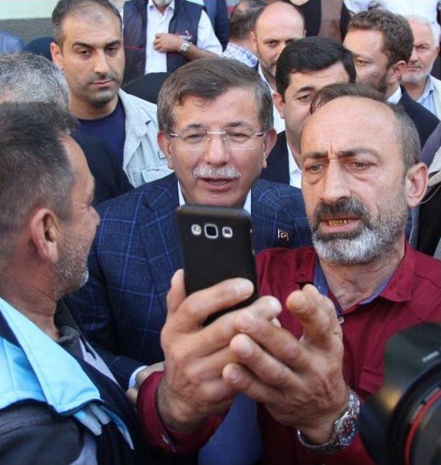 Ahmet Davutoğlu Rize’de