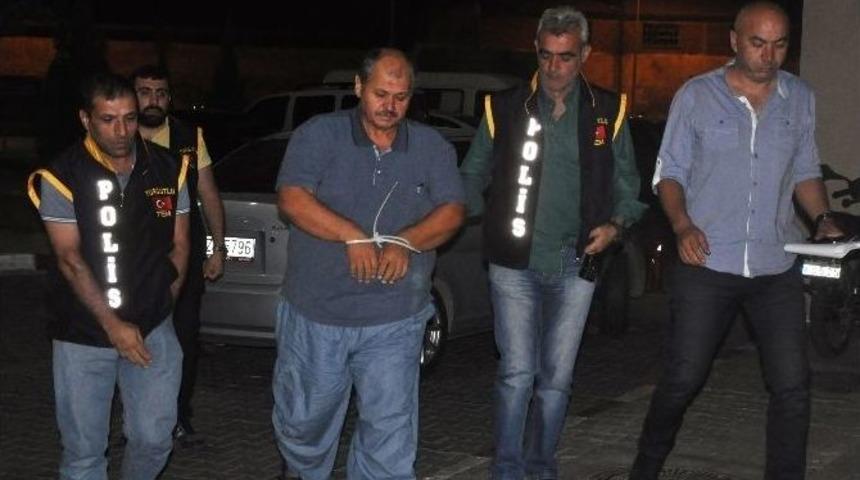 Adil &Ouml;ks&uuml;z&rsquo;&uuml;n Hocası Paris&rsquo;e Ka&ccedil;arken Yakalandı