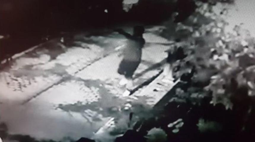 (&ouml;zel Haber) G&uuml;venlik Kameraları Maganda Dehşetini Saniye Saniye Kaydetti