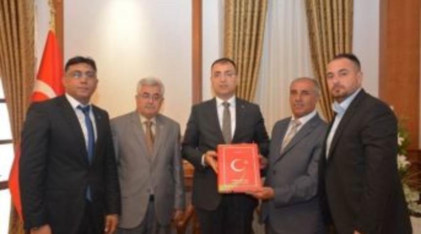 Vali Mustafa Toprak: