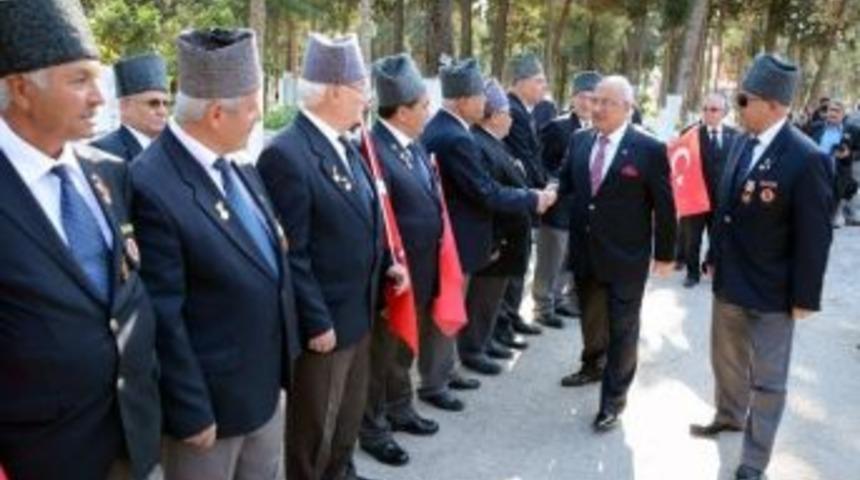 Başkan Kocamaz, &rsquo;gaziler G&uuml;n&uuml;&rsquo;n&uuml; Kutladı