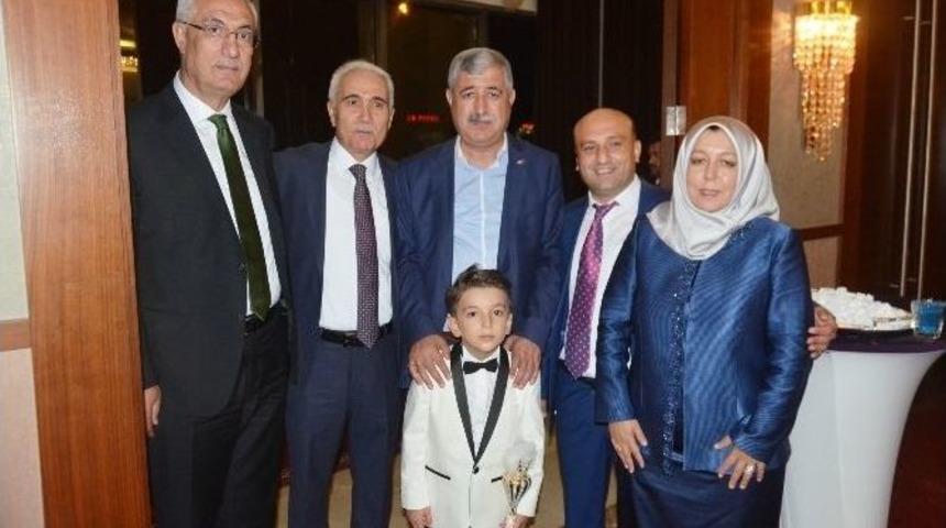 Alpkıray Ailesinin Mutlu G&uuml;n&uuml;