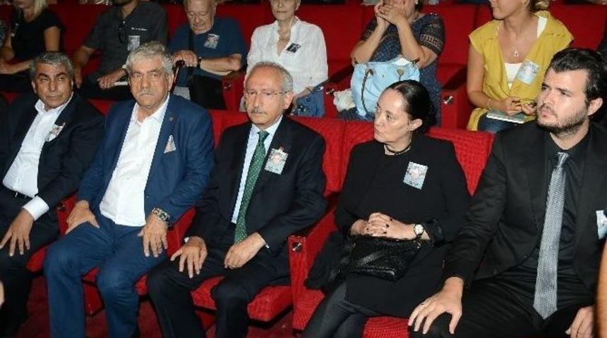 Tarık Akan İ&ccedil;in Muhsin Ertuğrul Sahnesi&rsquo;nde T&ouml;ren D&uuml;zenlendi