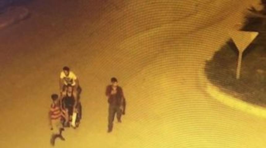 Bu Da Tekerlekli Sandalyeli Oto Faresi