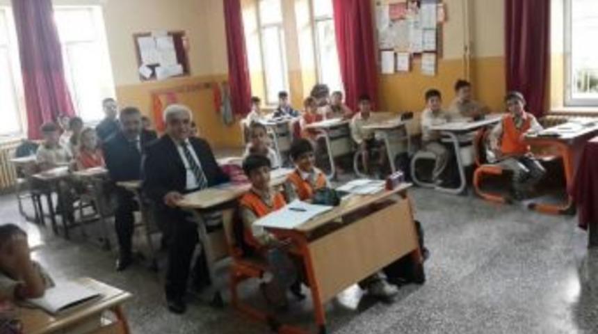 Milletvekili D&uuml;lger&rsquo;in 2016-2017 Eğitim &Ouml;ğretim Yılı Mesajı