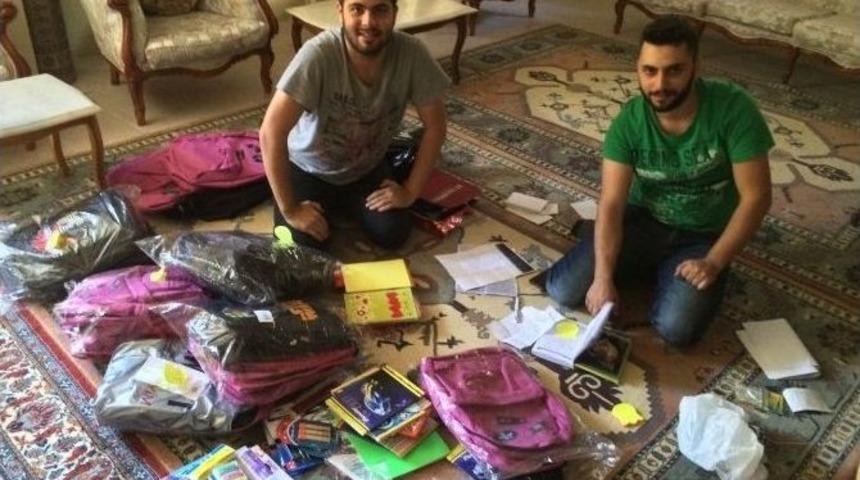 Sosyal Medyada Bir Araya Gelen Gruptan Yardıma Muhta&ccedil; &Ouml;ğrencilere Yardım