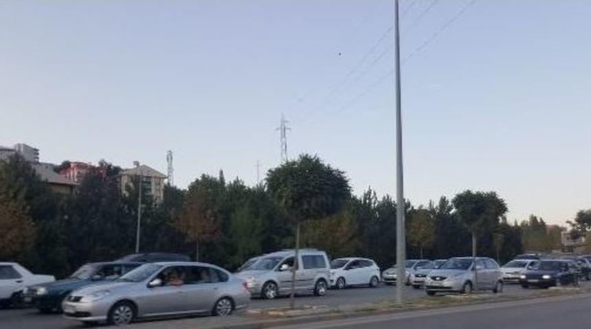 Bayram D&ouml;n&uuml;ş&uuml; S&uuml;r&uuml;yor