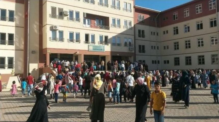 Şanlıurfa&rsquo;da Yaklaşık 670 Bin &Ouml;ğrenci Ders Başı Yaptı