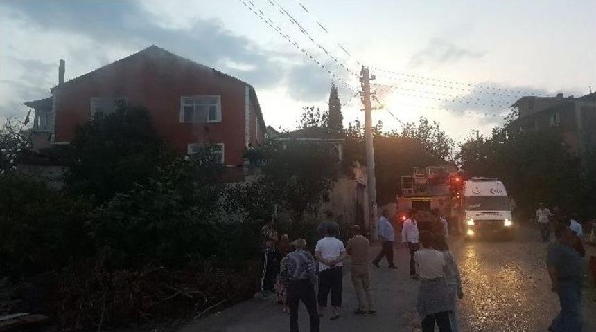 Kocaeli&rsquo;de Evde &Ccedil;ıkan Yangın Korkuttu