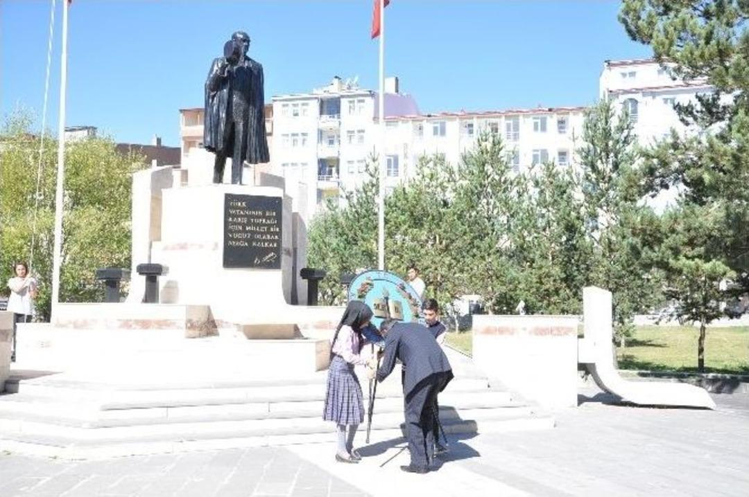 Kars&rsquo;ta 63 Bin &Ouml;ğrenci İ&ccedil;in Zil &Ccedil;aldı