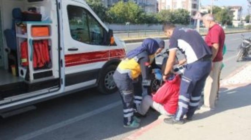 Bafra&rsquo;da Motosiklet Kazası:1 Yaralı