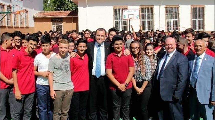 Taşdelen &Ouml;ğrencileri Yalnız Bırakmadı