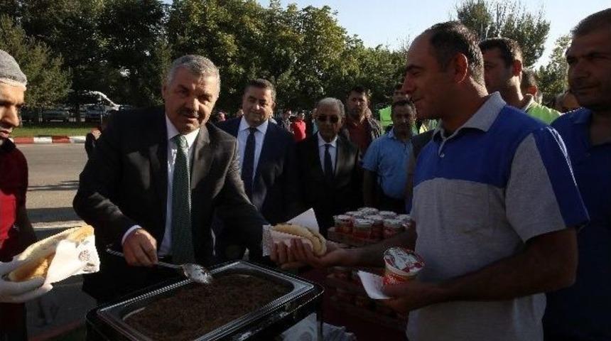 B&uuml;y&uuml;kşehir Belediyesi Personeli Bayramlaştı