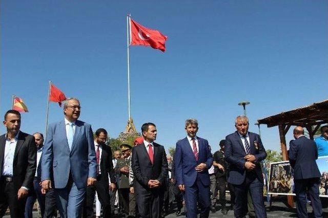 15 Temmuz Demokrasi Şehitleri Anıtı Açıldı