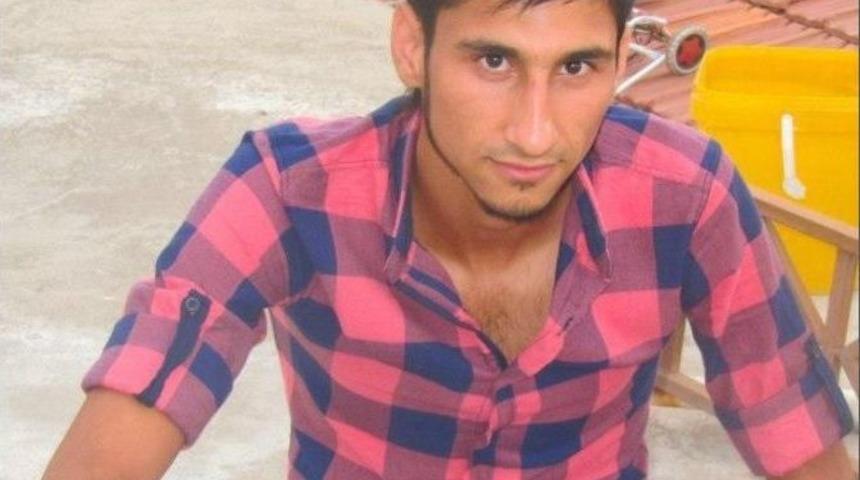 Kız İstemeye Gelen Damat Adayı &Ouml;ld&uuml;r&uuml;ld&uuml;