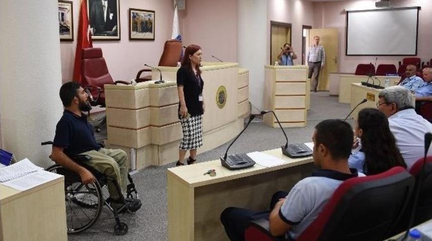 Belediye Personeline "engelli Bireylerle İletişim" Eğitimi