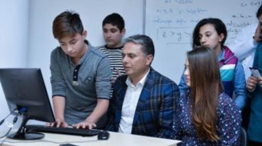 Muratpaşa Eğitim Bilgi Merkezi&rsquo;nde Kayıtlar Başladı