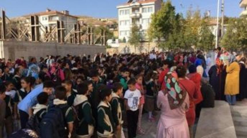 G&uuml;lşehir&rsquo;de 9 Bin 51 &Ouml;ğrenci Okula Başladı