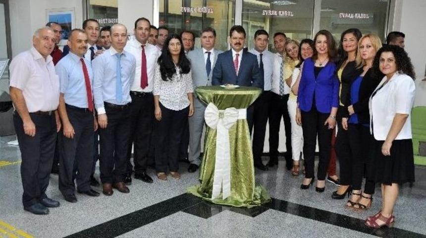 Adana Adliyesi&rsquo;nde Mesainin İlk G&uuml;n&uuml; Bayramlaşma