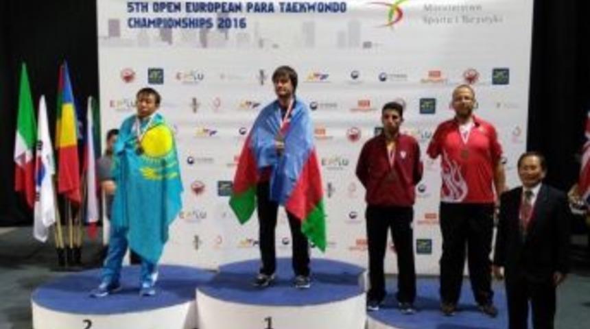 B&uuml;y&uuml;kşehirli Uğur, Avrupa &Uuml;&ccedil;&uuml;nc&uuml;s&uuml; Oldu