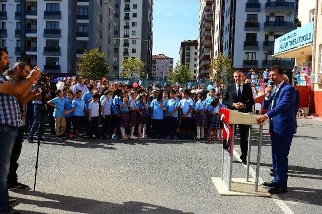 Yeni Eğitim-öğretim Sezonu Açılışında Beylikdüzü’ne 2 Okul Müjdesi