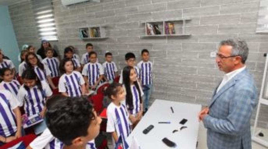 G&uuml;zel Gelecek Akademisi&rsquo;ne J&uuml;ri &Ouml;zel &Ouml;d&uuml;l&uuml; Geldi