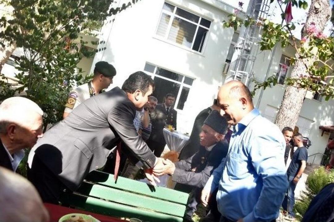 Kemalpaşa, Kahramanları Unutmadı