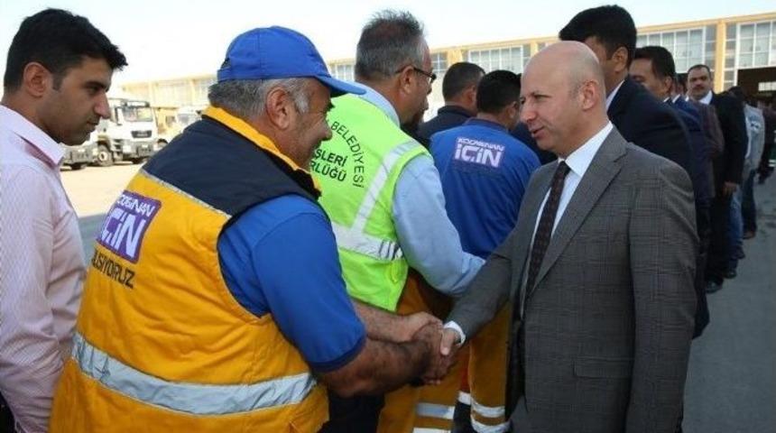 Başkan &Ccedil;olakbayrakdar Belediye &Ccedil;alışanları İle Bayramlaştı