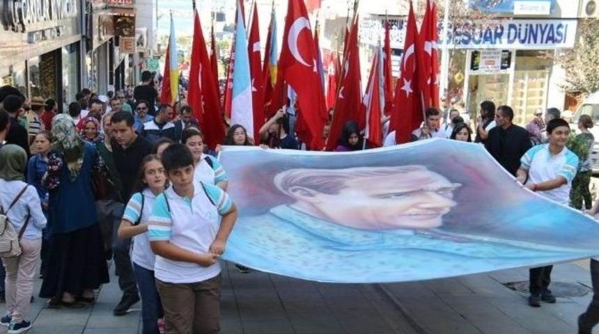 Giresun&rsquo;da Gaziler G&uuml;n&uuml; Ve Atat&uuml;rk&rsquo;&uuml;n Giresun&rsquo;a Gelişinin Yıld&ouml;n&uuml;m&uuml; Etkinlikleri