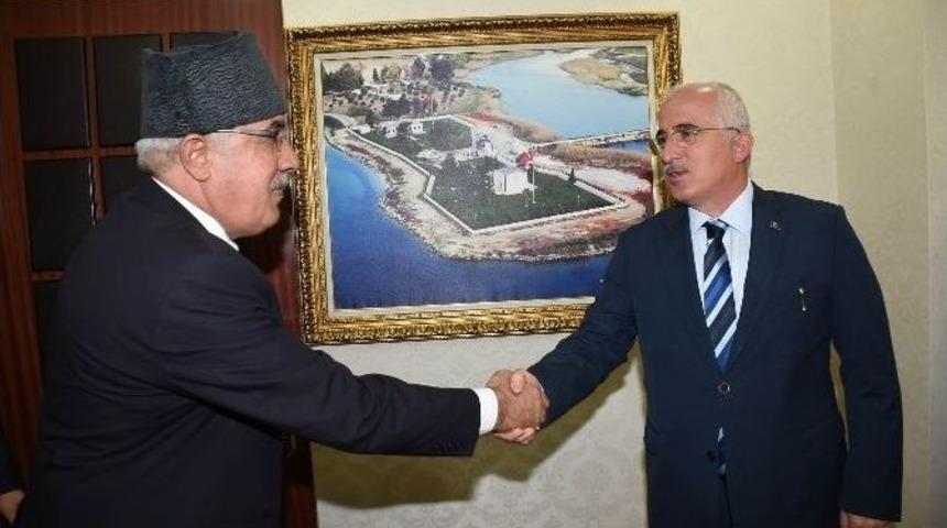 Şanlıurfa Valisi G&uuml;ng&ouml;r Azim Tuna Gazileri Ağırladı