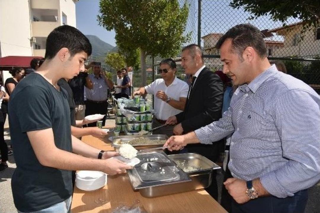 Alanya&rsquo;da İlk Ders Zili &Ccedil;aldı