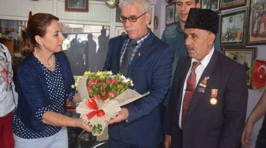 Gazilere Anlamlı Ziyaret