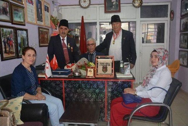 Gazilere Anlamlı Ziyaret