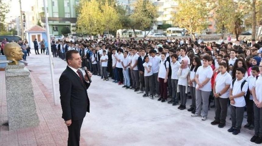 Başkan Yılmaz, &Ouml;ğrencilerin Heyecanına Ortak Oldu